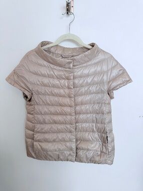 Herno Emilia Cap Sleeve Quilted Down Jacket Champagne